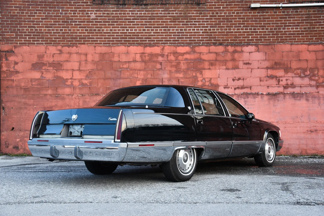 1994 Cadillac Fleetwood - Image 20 of 31