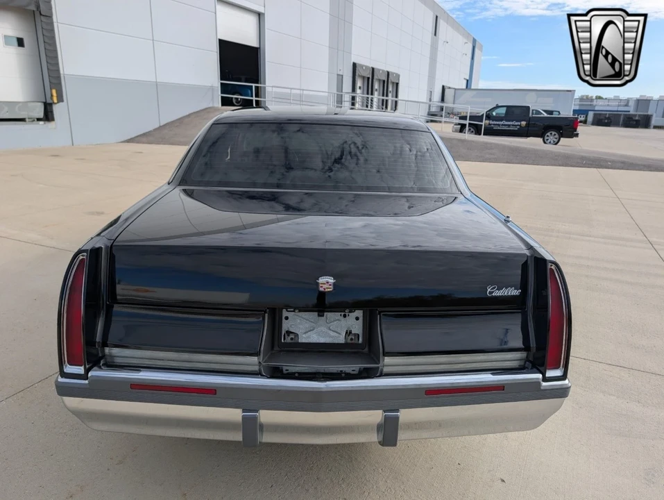 1994 Cadillac Fleetwood - Image 7 of 12