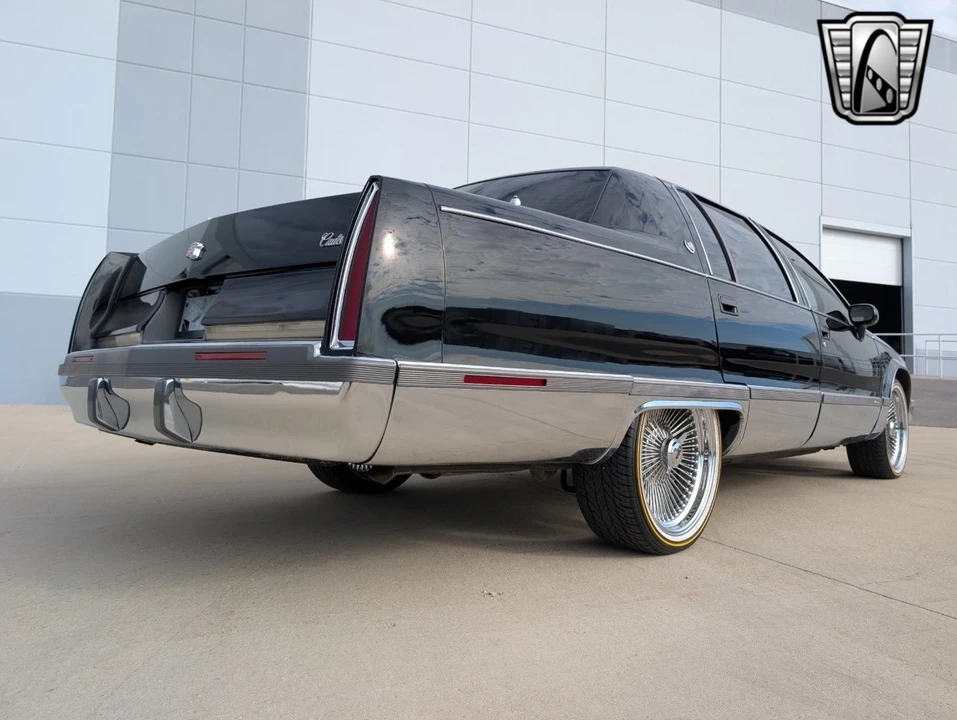 1994 Cadillac Fleetwood - Image 8 of 12