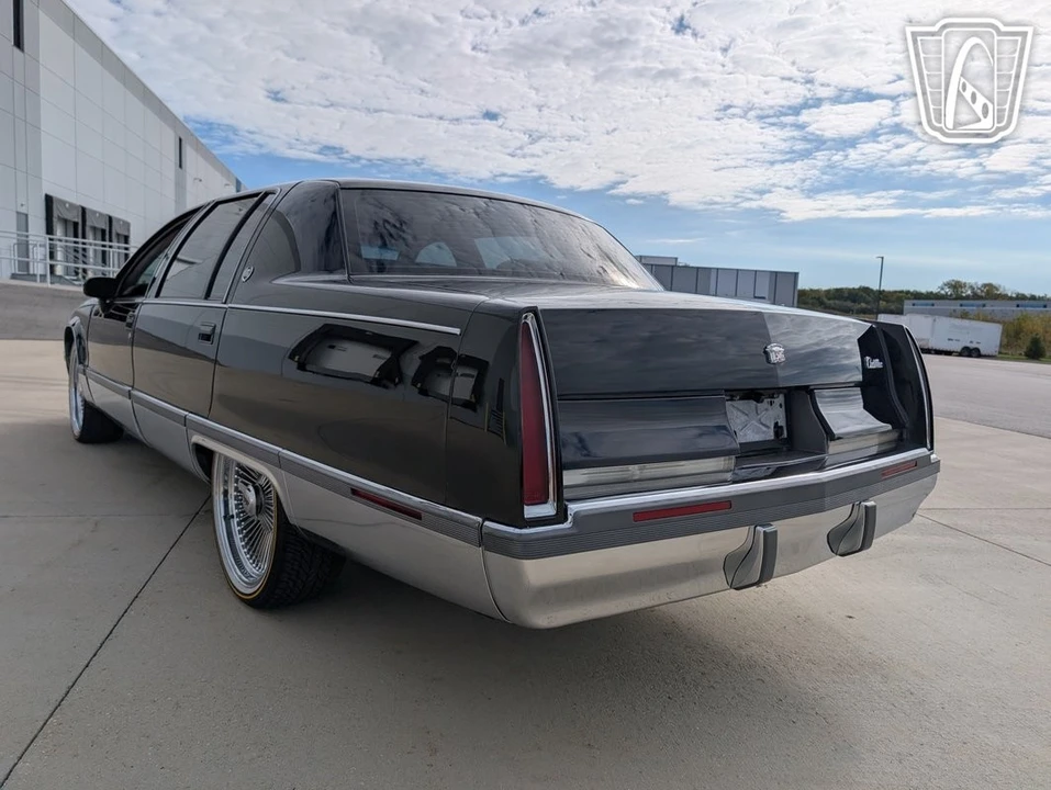 1994 Cadillac Fleetwood - Image 10 of 12