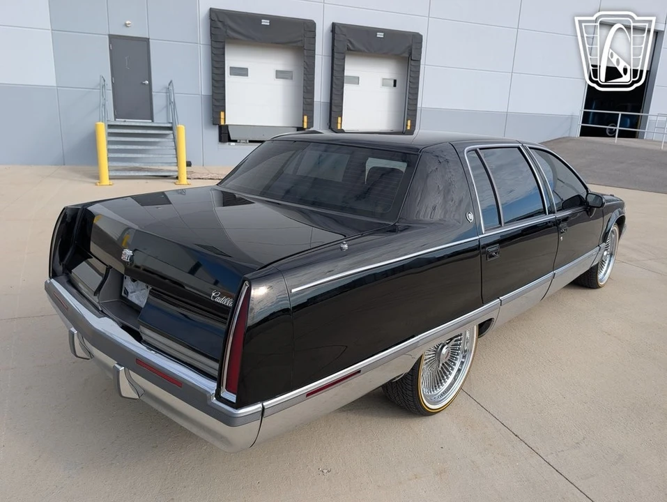 1994 Cadillac Fleetwood - Image 16 of 21