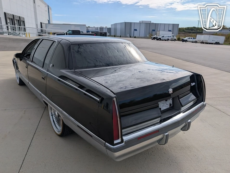 1994 Cadillac Fleetwood - Image 10 of 21