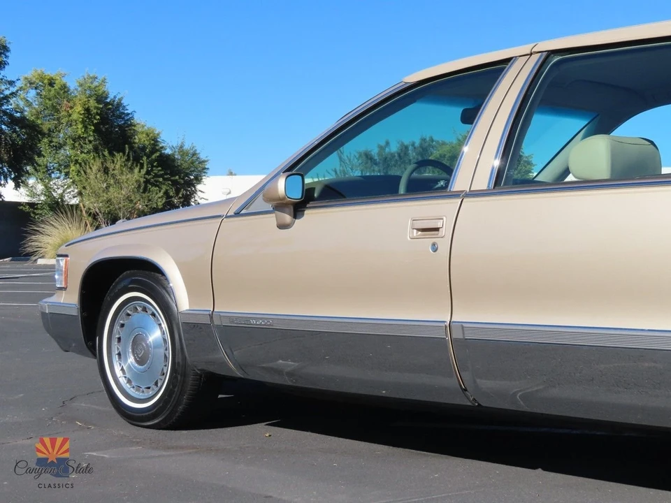 1994 Cadillac Fleetwood - Image 21 of 21