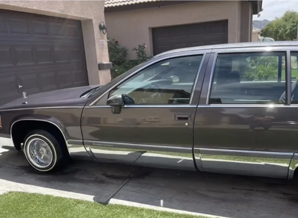 1994 Cadillac Fleetwood - Image 10 of 13