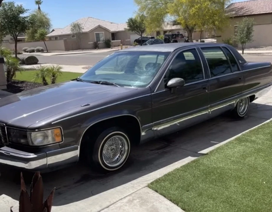 1994 Cadillac Fleetwood - Image 11 of 13