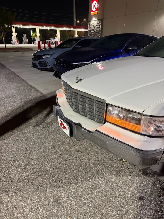 1994 Cadillac Fleetwood - Image 4 of 8