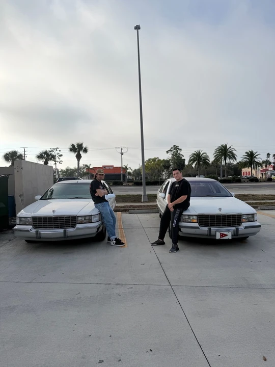 1994 Cadillac Fleetwood - Image 2 of 8