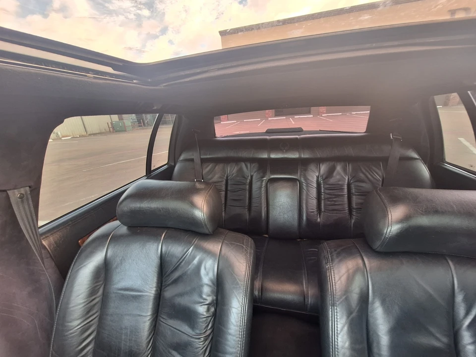 1994 Cadillac Fleetwood - Image 18 of 21
