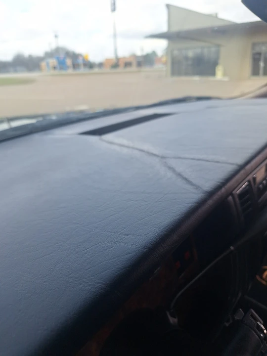 1994 Cadillac Fleetwood - Image 10 of 21