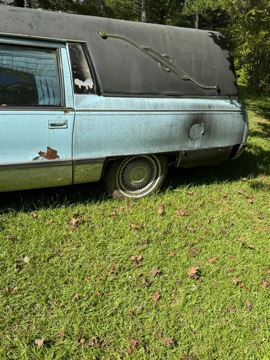 1994 Cadillac Fleetwood - Image 6 of 14