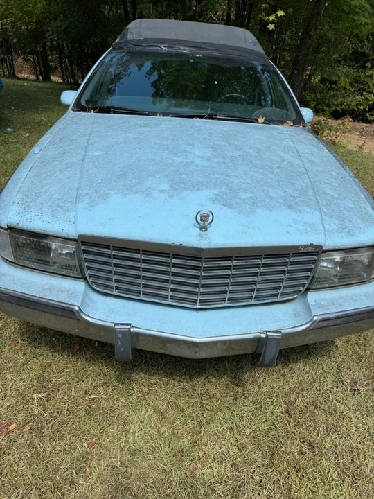 1994 Cadillac Fleetwood - Image 2 of 14