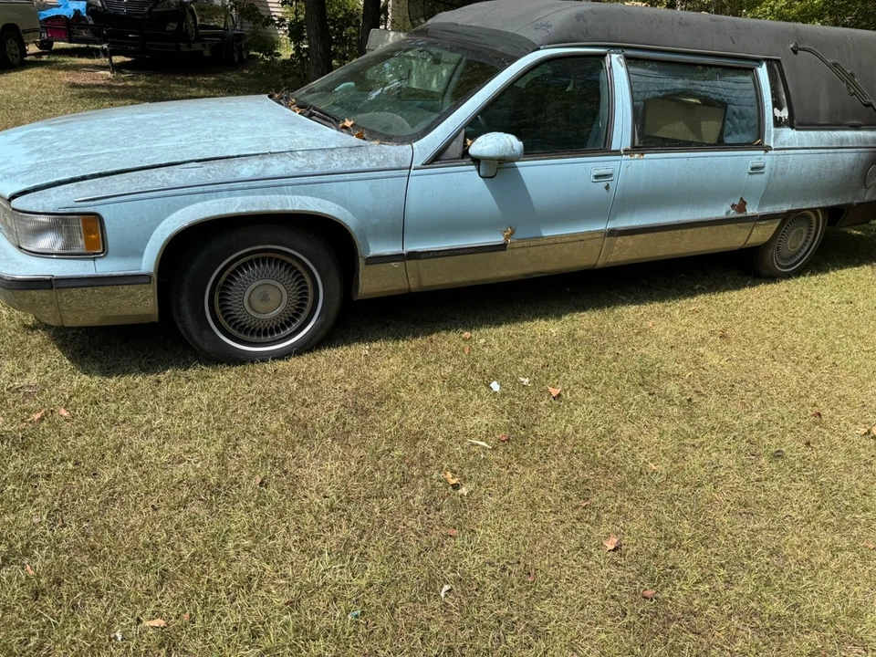 1994 Cadillac Fleetwood - Image 3 of 14