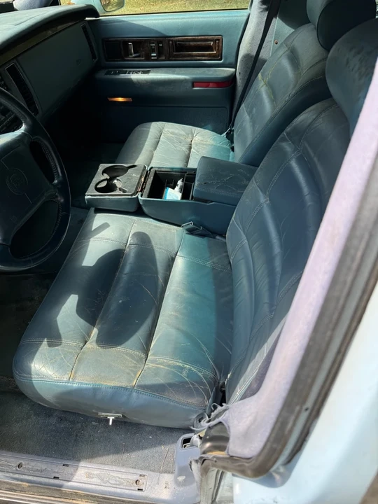 1994 Cadillac Fleetwood - Image 4 of 14