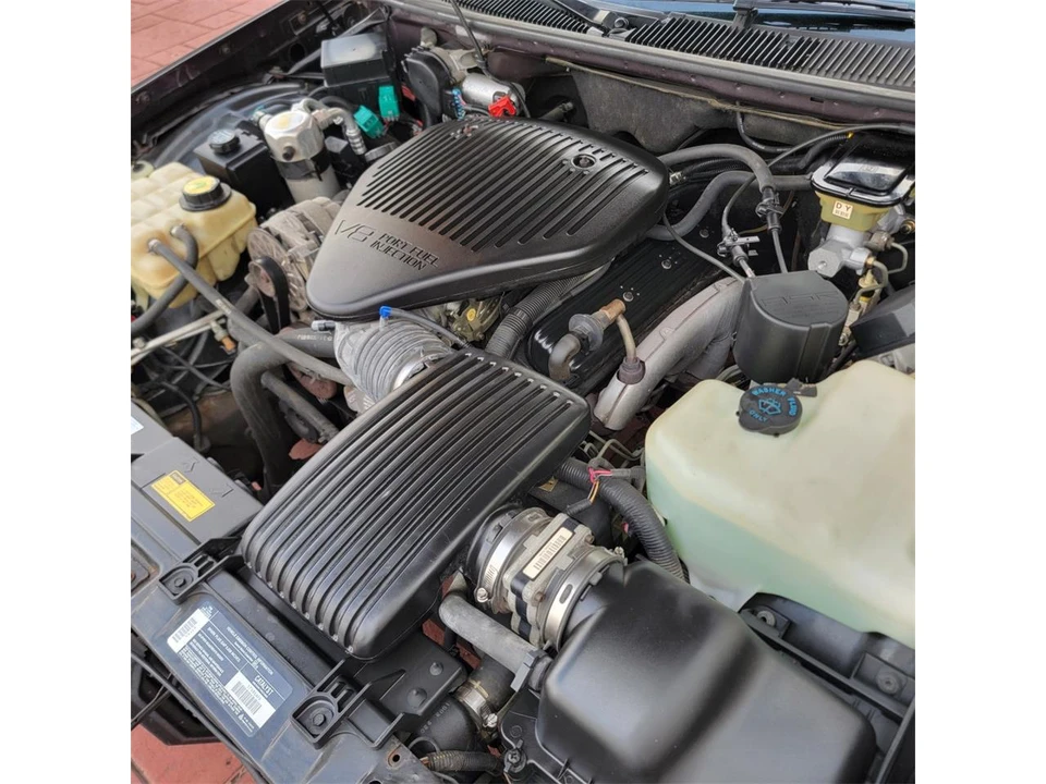 1994 Cadillac Fleetwood - Image 29 of 31