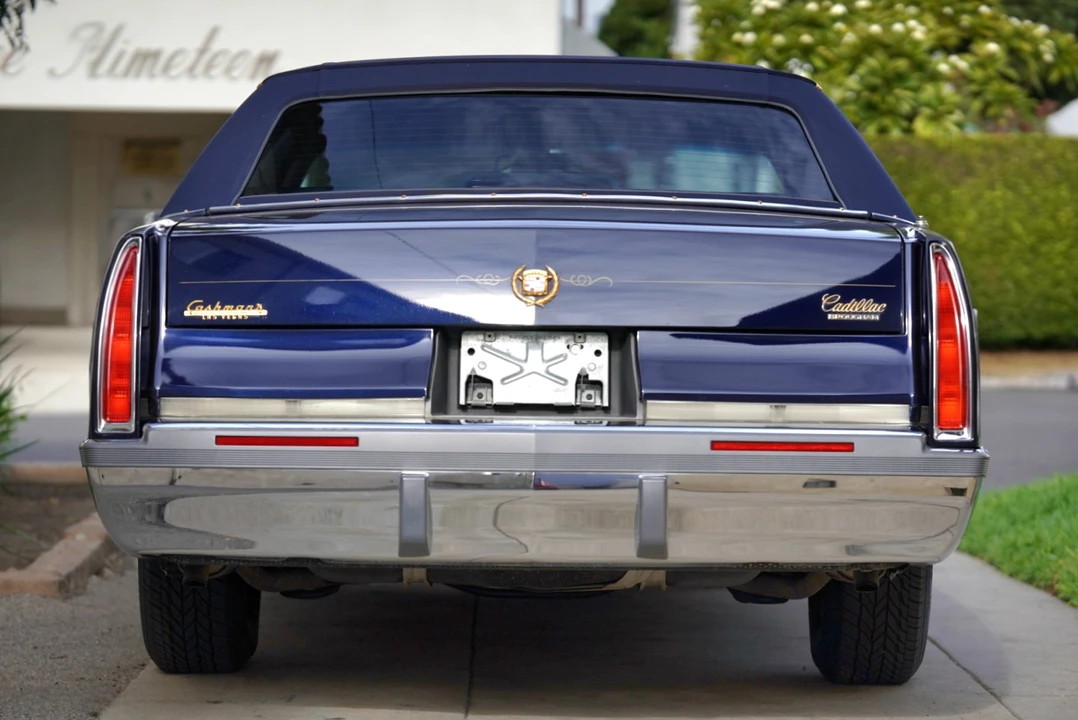 1994 Cadillac Fleetwood - Image 13 of 31