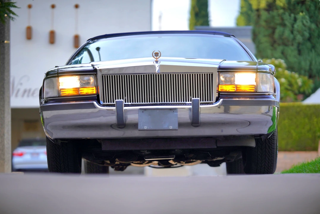 1994 Cadillac Fleetwood - Image 24 of 31