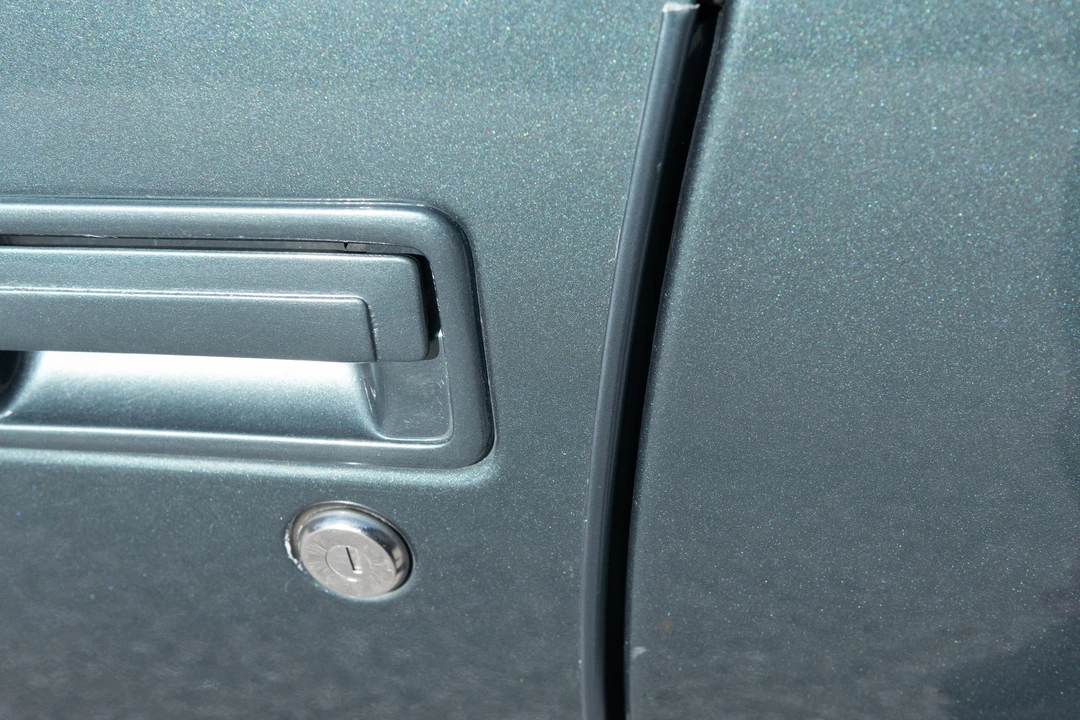 1994 Cadillac Fleetwood - Image 27 of 31