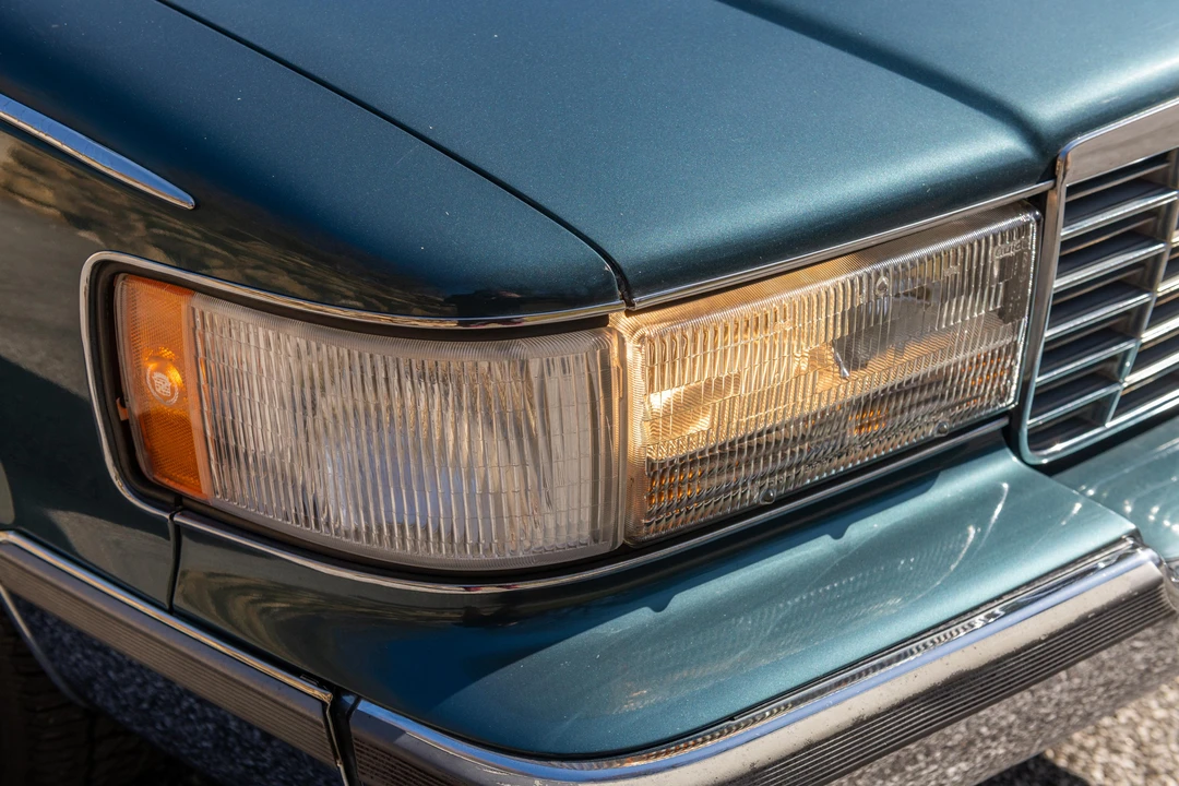 1994 Cadillac Fleetwood - Image 20 of 31