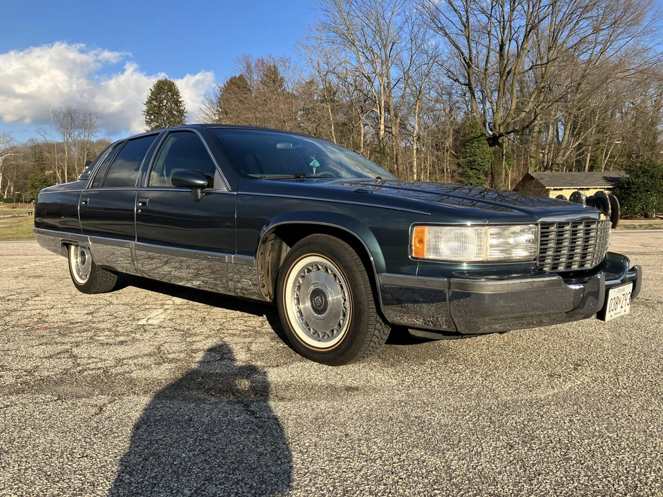 1994 Cadillac Fleetwood - Image 18 of 31
