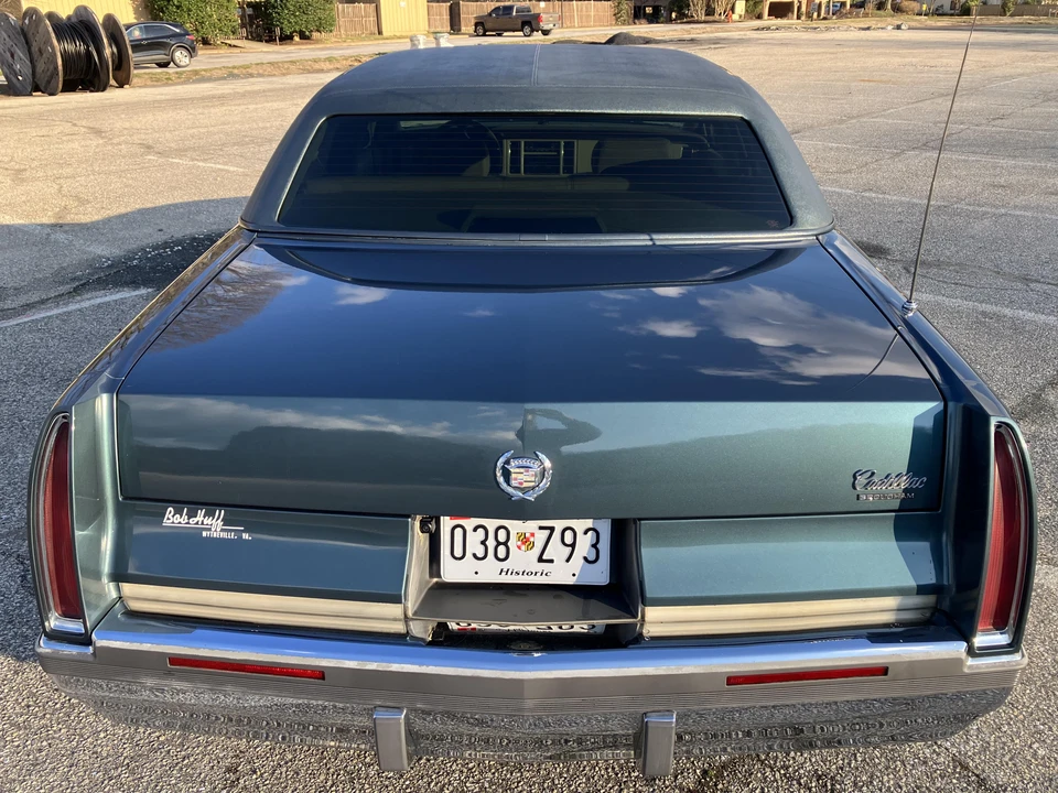 1994 Cadillac Fleetwood - Image 13 of 31