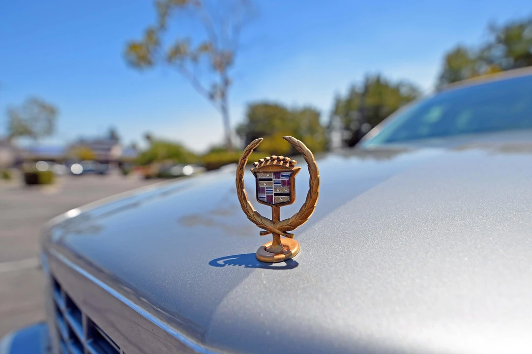 1994 Cadillac Fleetwood - Image 15 of 31