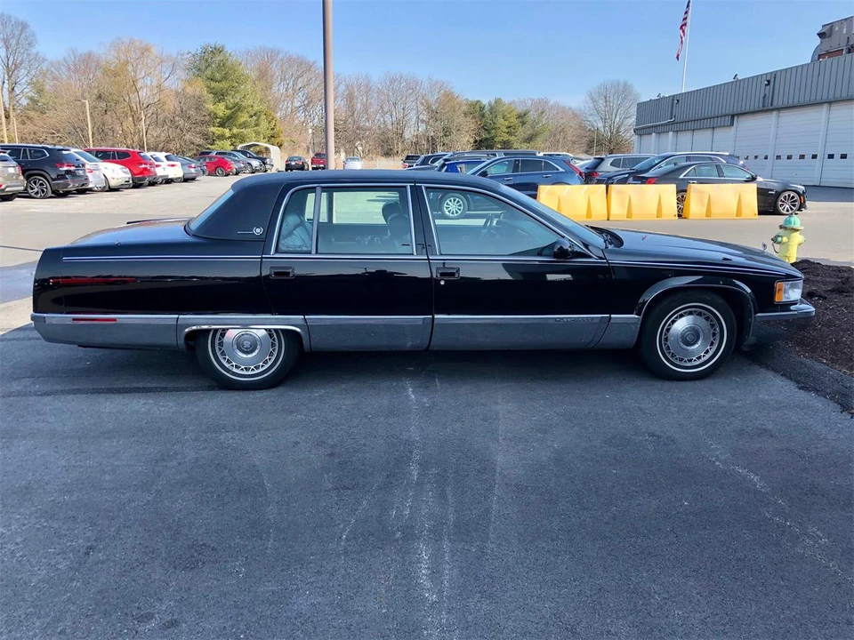 1994 Cadillac Fleetwood - Image 4 of 8