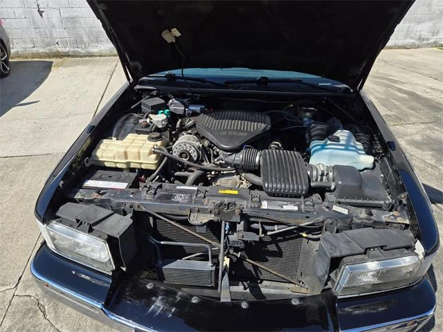 1994 Cadillac Fleetwood - Image 23 of 30