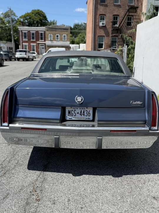 1994 Cadillac Fleetwood - Image 7 of 30