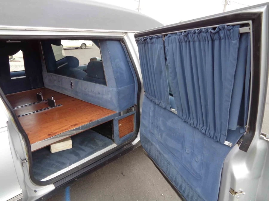 1994 Cadillac Fleetwood - Image 3 of 31
