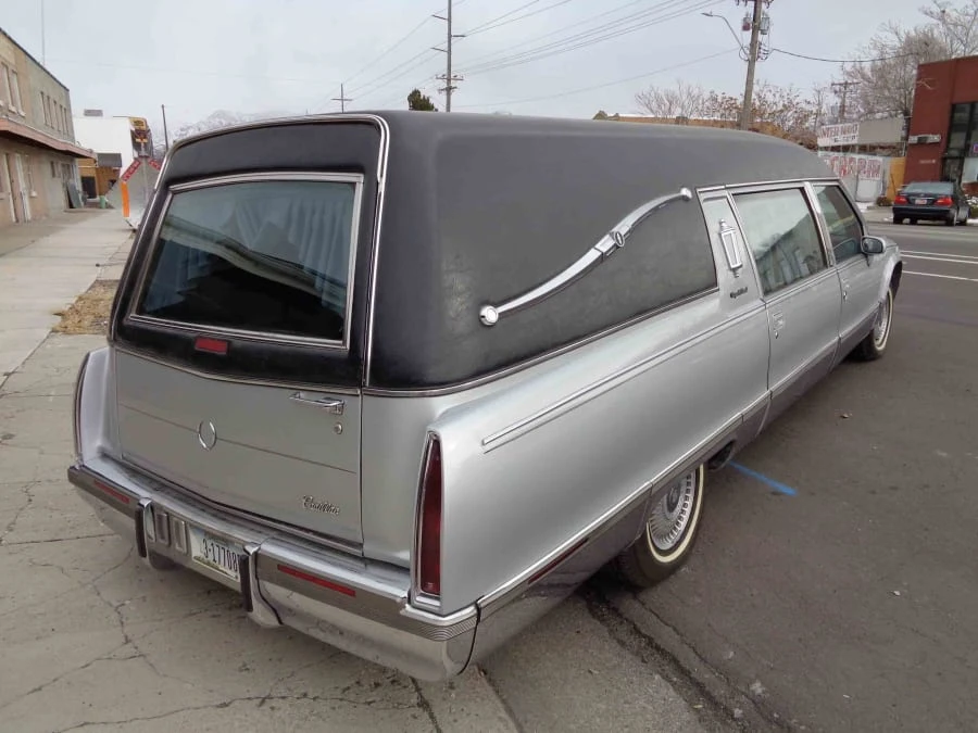 1994 Cadillac Fleetwood - Image 12 of 31