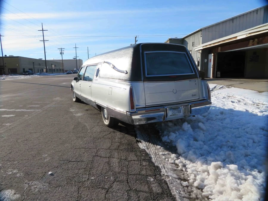 1994 Cadillac Fleetwood - Image 19 of 31