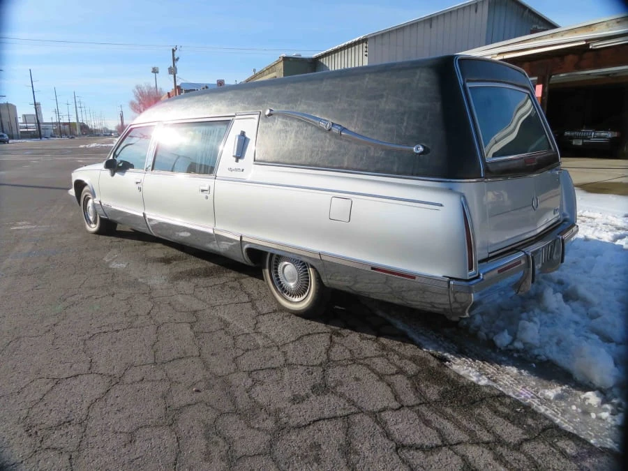 1994 Cadillac Fleetwood - Image 20 of 31