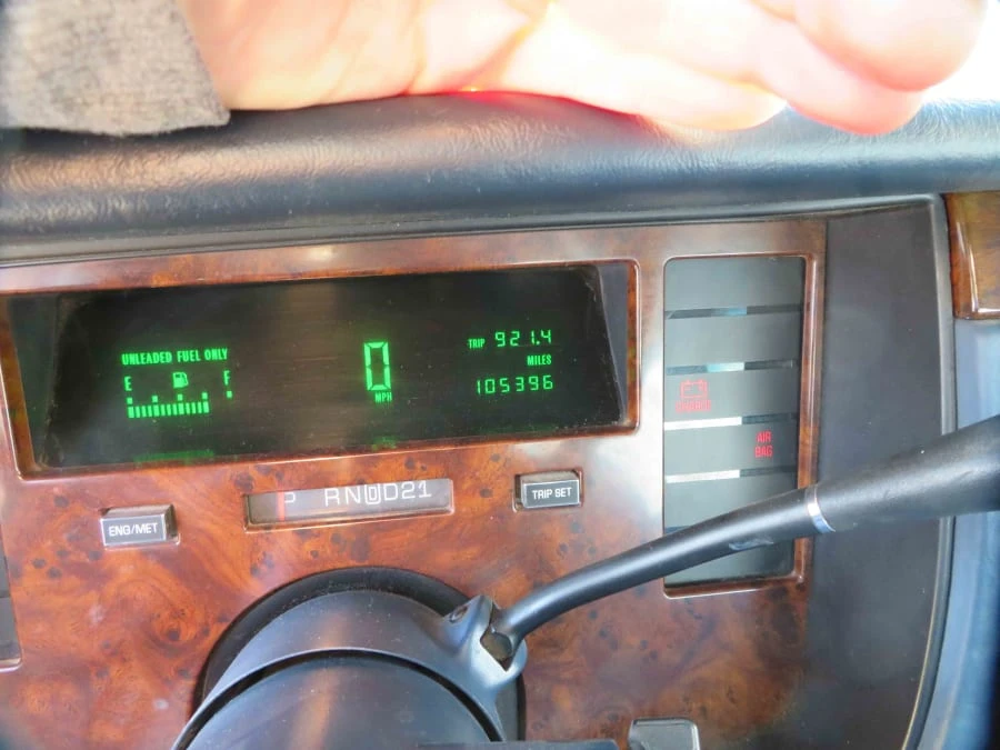 1994 Cadillac Fleetwood - Image 23 of 31