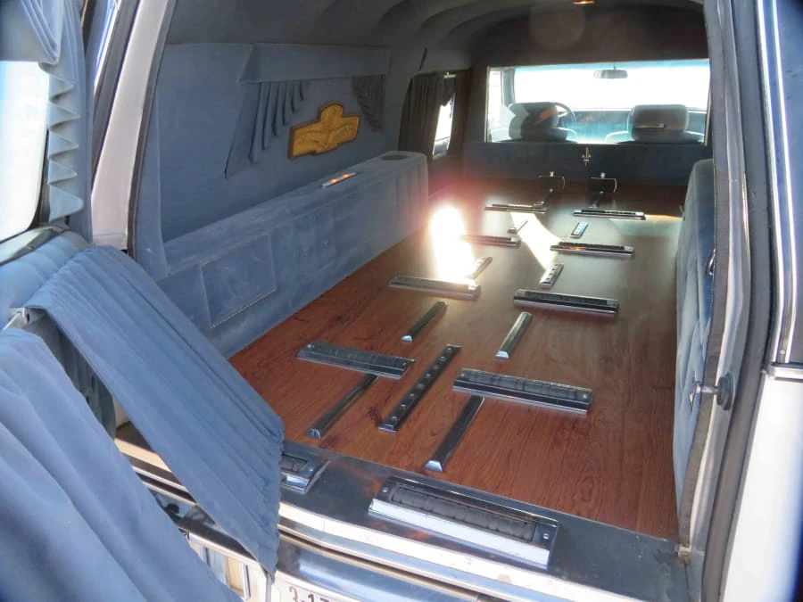 1994 Cadillac Fleetwood - Image 29 of 31