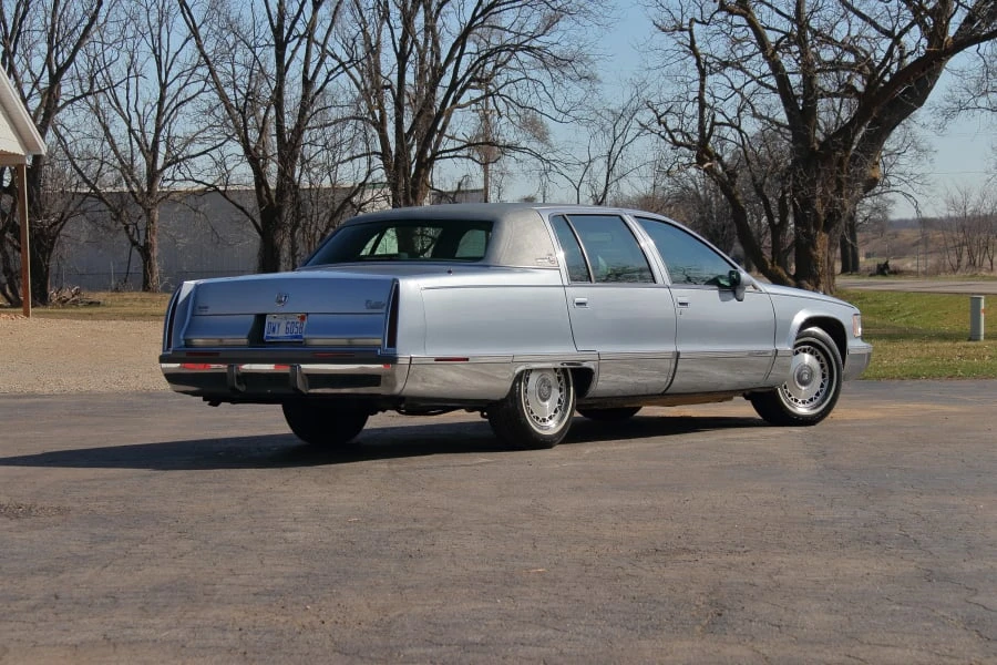 1994 Cadillac Fleetwood - Image 3 of 31