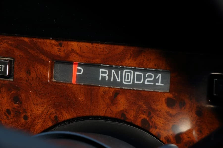 1994 Cadillac Fleetwood - Image 27 of 31