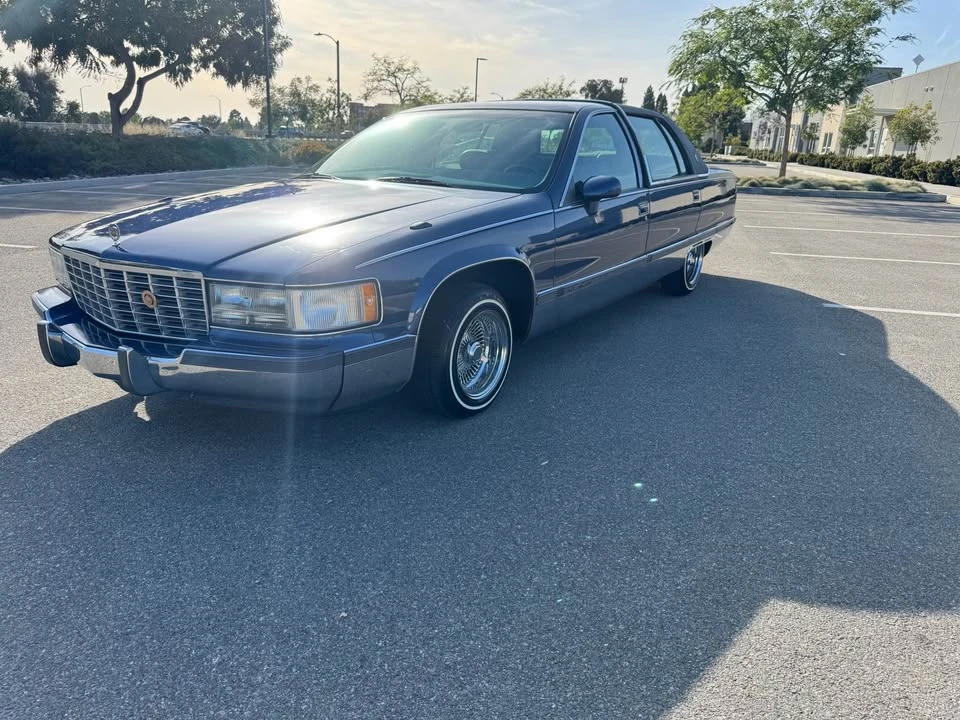 1994 Cadillac Fleetwood - Image 2 of 8