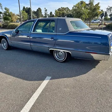 1994 Cadillac Fleetwood Sedan 4D