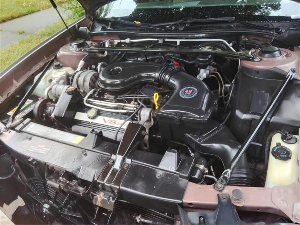 1994 Cadillac DeVille 7th Gen - Image 4 of 8