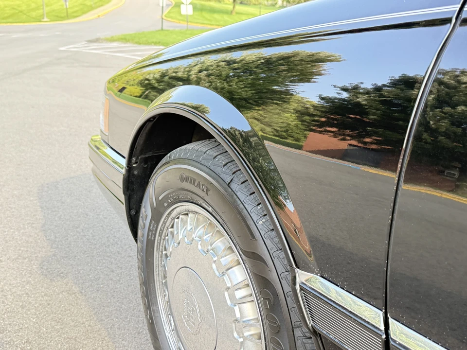 1994 Cadillac Seville - Image 28 of 31