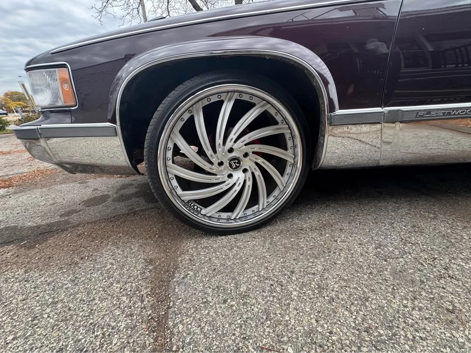 1994 Cadillac Brougham - Image 3 of 13