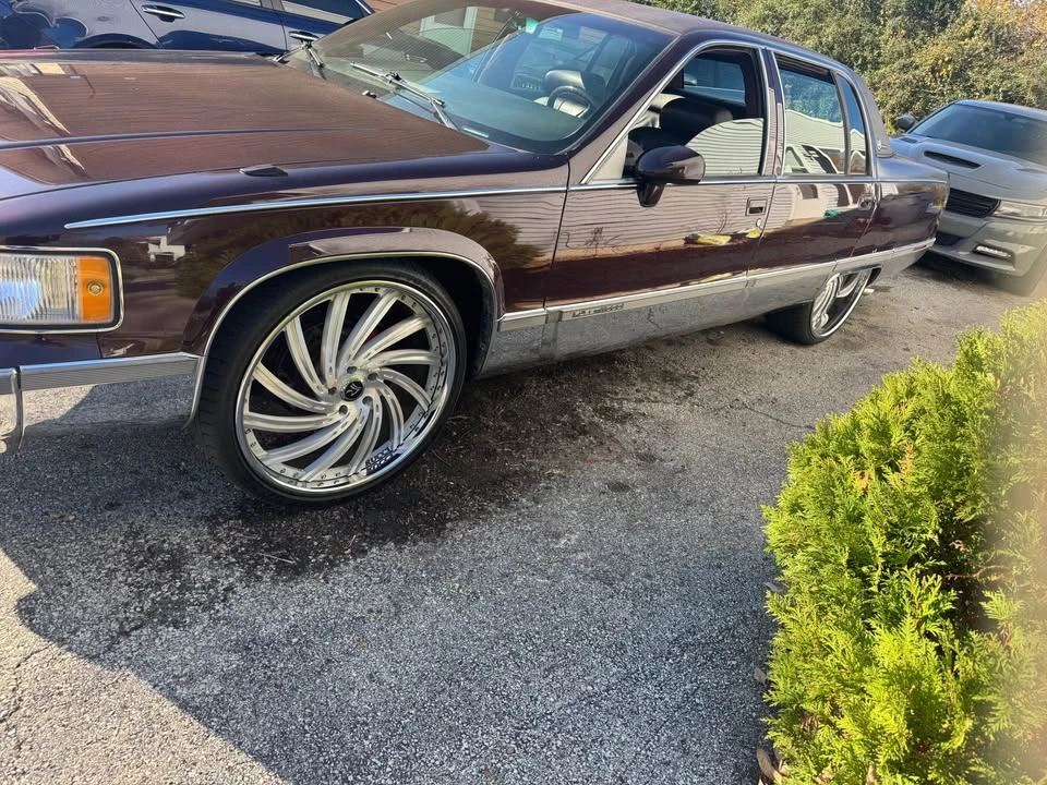 1994 Cadillac Brougham - Image 8 of 13