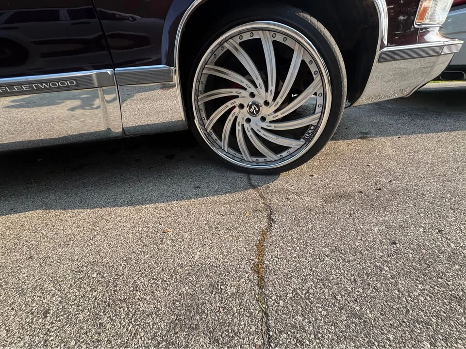 1994 Cadillac Brougham - Image 13 of 13