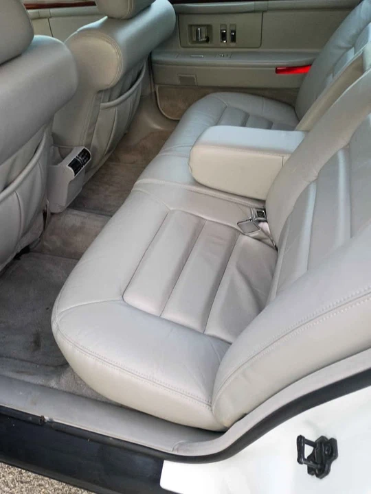 1994 Cadillac DeVille 7th Gen - Image 6 of 6