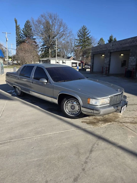 1994 Cadillac Fleetwood - Image 3 of 8