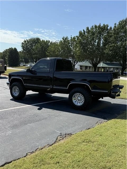 1994 Chevrolet C/K 4th Gen - Image 3 of 10