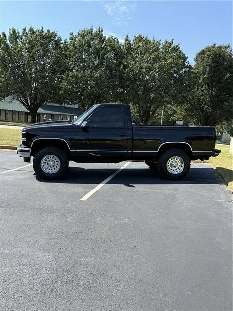 1994 Chevrolet C/K 4th Gen - Image 2 of 10