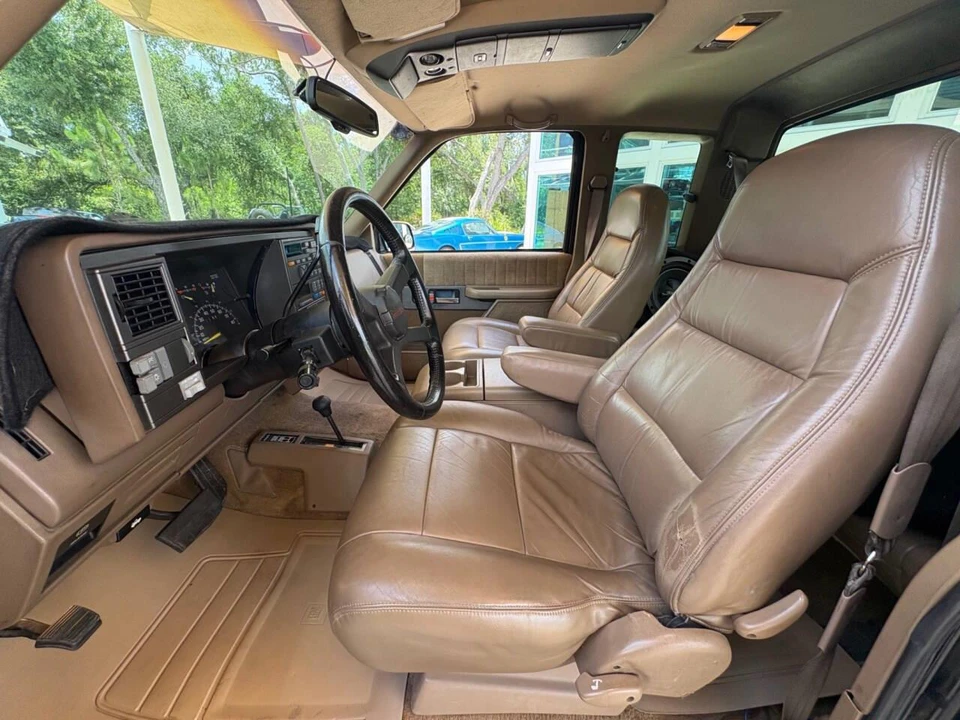 1994 Chevrolet C/K 4th Gen - Image 25 of 31