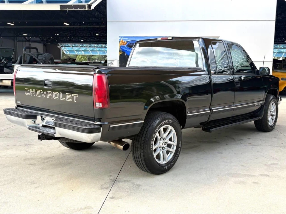 1994 Chevrolet C/K 4th Gen - Image 6 of 31