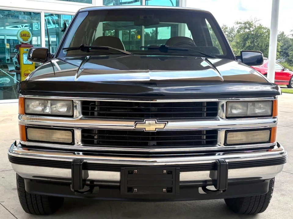 1994 Chevrolet C/K 4th Gen - Image 2 of 31